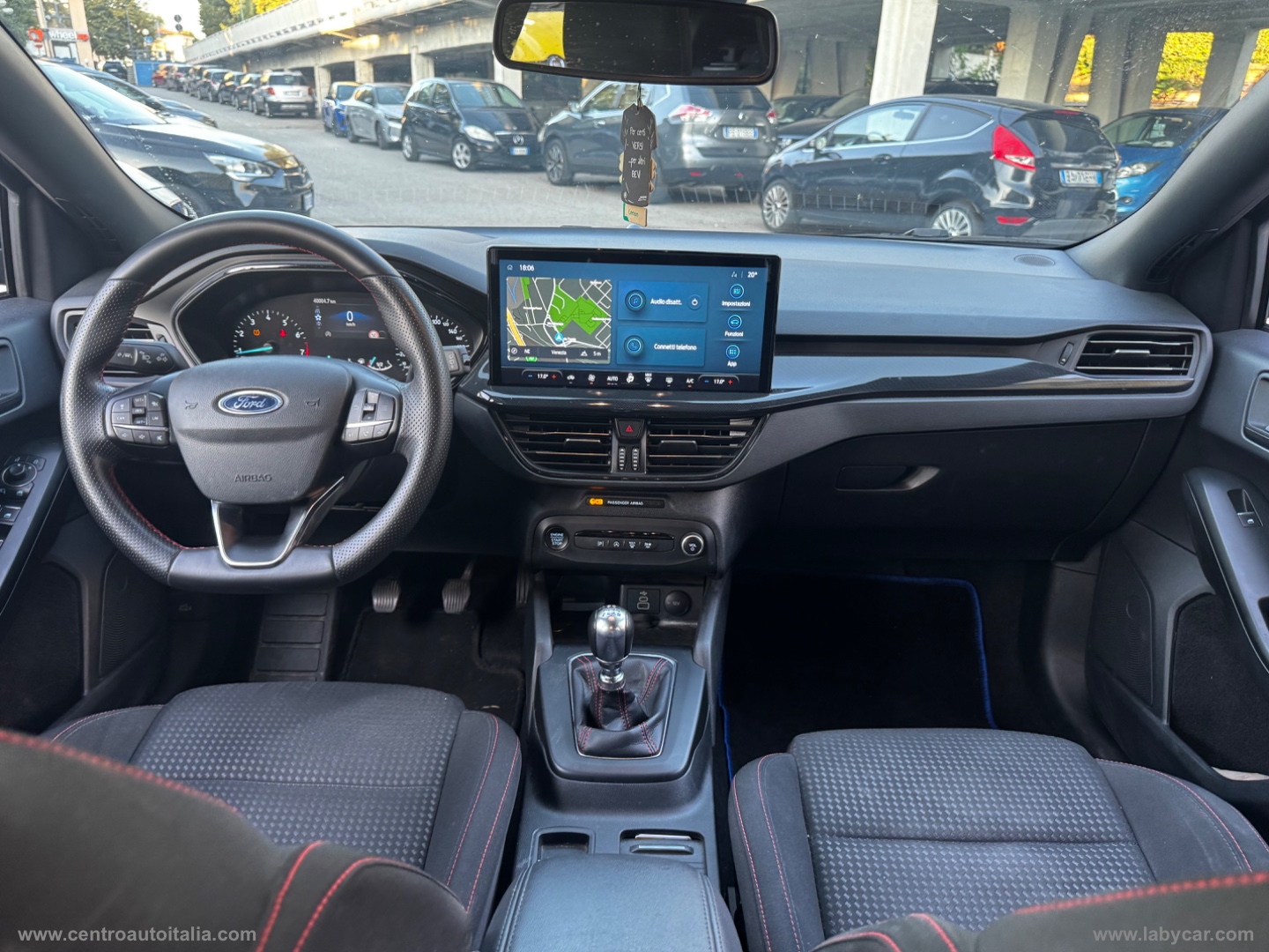 Focus 1.0 EcoBoost Hybrid 125CV 5p.ST LINE - immagine 25