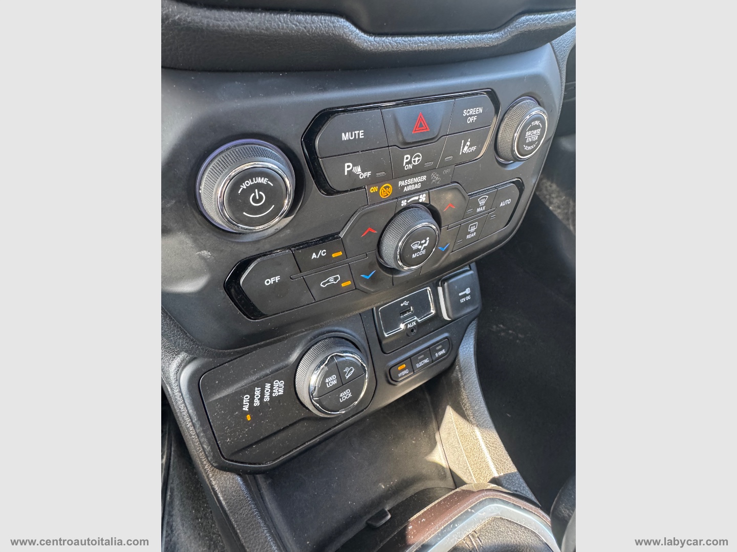Renegade 1.3 T4 PHEV 4xe S - immagine 25