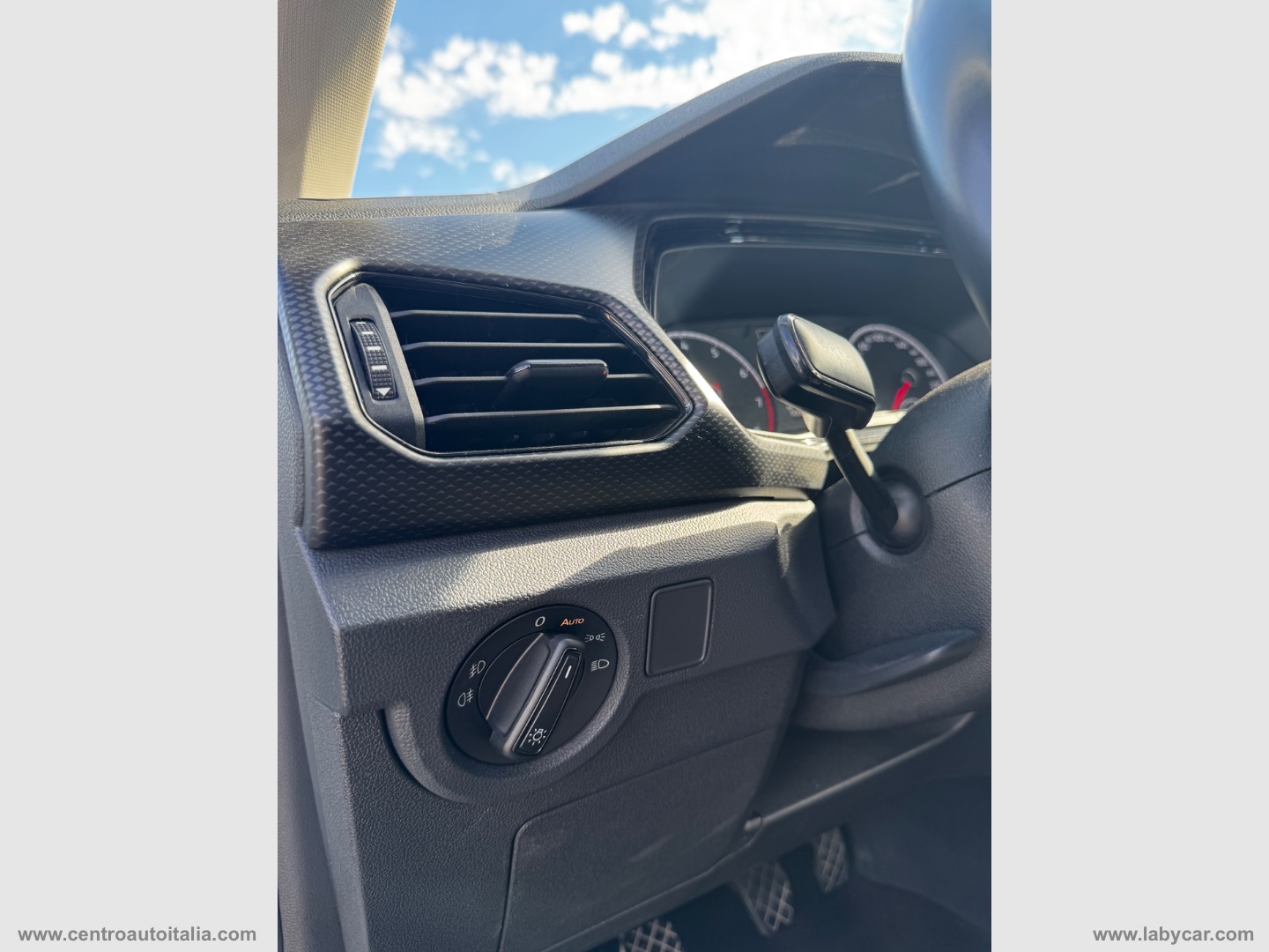 T-Cross 1.0 TSI 110 CV - immagine 25