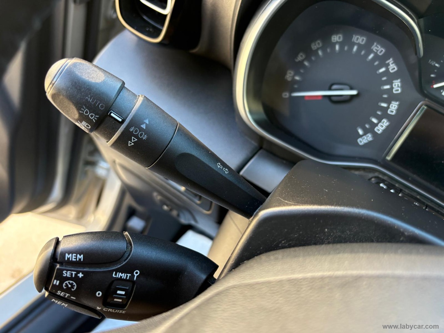 C3 Aircross BlueHDi 100 Shine PERFETTA! - immagine 25