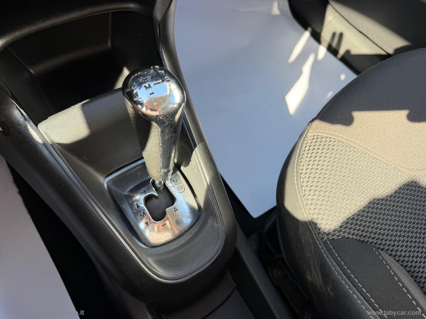C3 1.4 HDi 70 Exclusive CAMBIO AUTOMATICO! - immagine 25