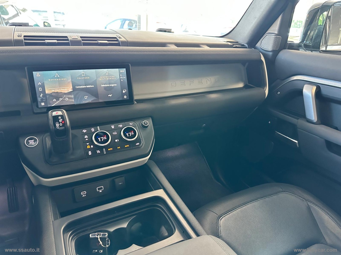 Defender 110 3.0D I6 250 CV X-Dynam. HSE - immagine 25