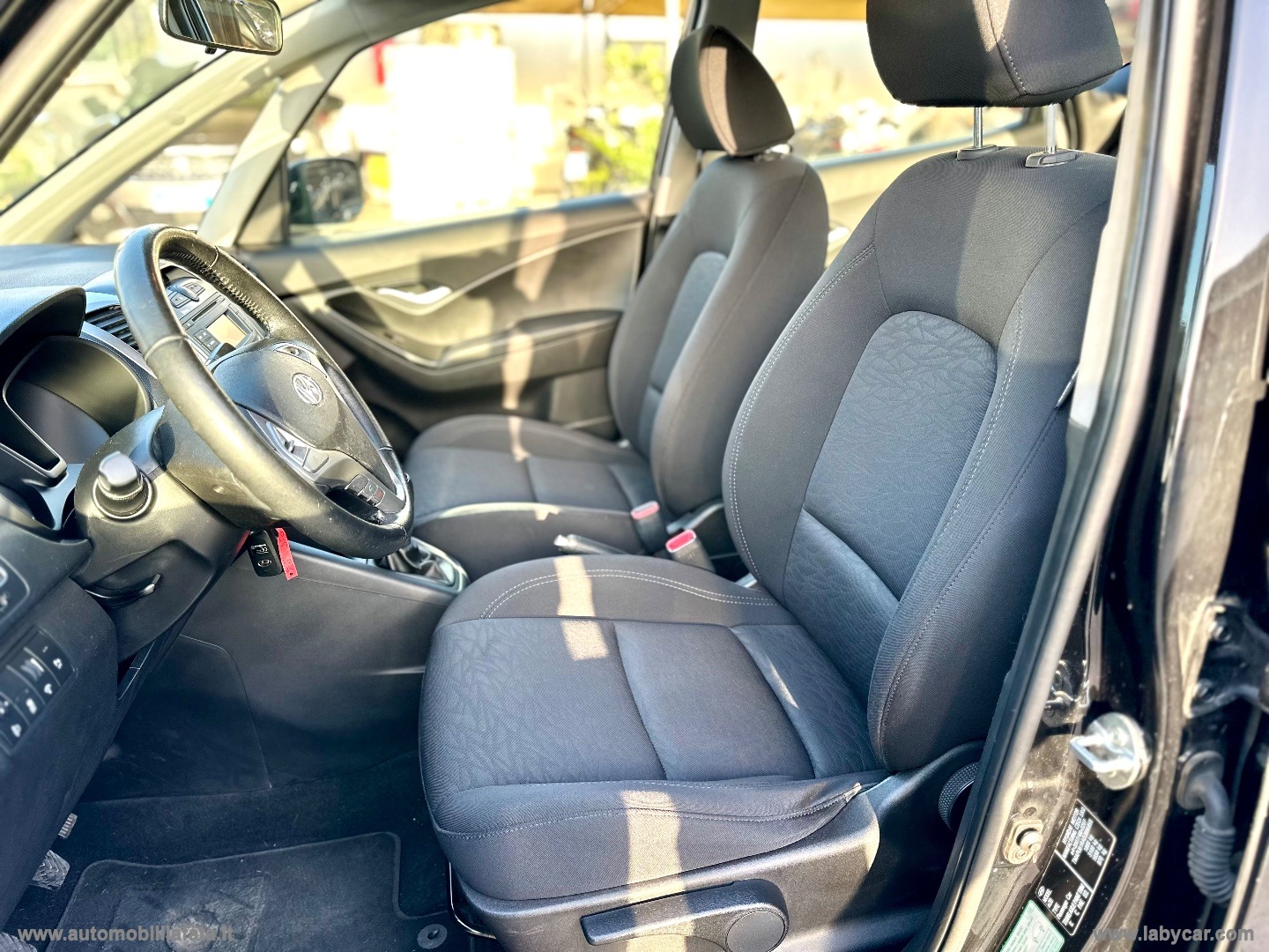 ix20 1.4 CRDI 90 CV Comfort DIESEL CON 83.000 KM - immagine 25