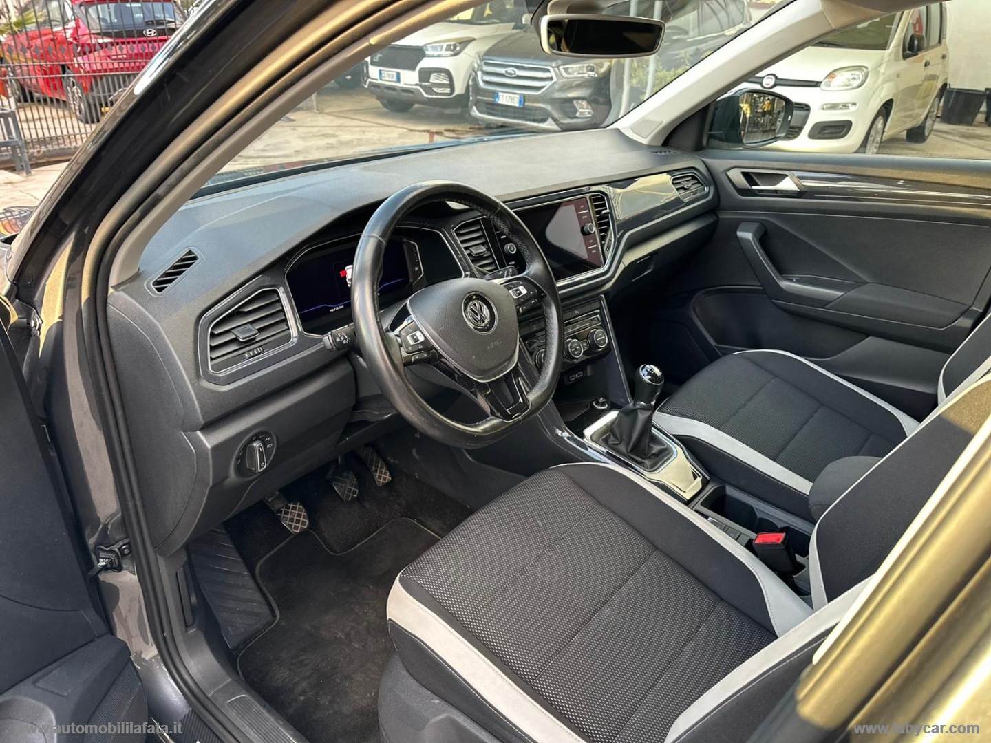 T-Roc 1.6 TDI SCR Advanced BlueMot.Tech. PARI AL NUOVO - immagine 25