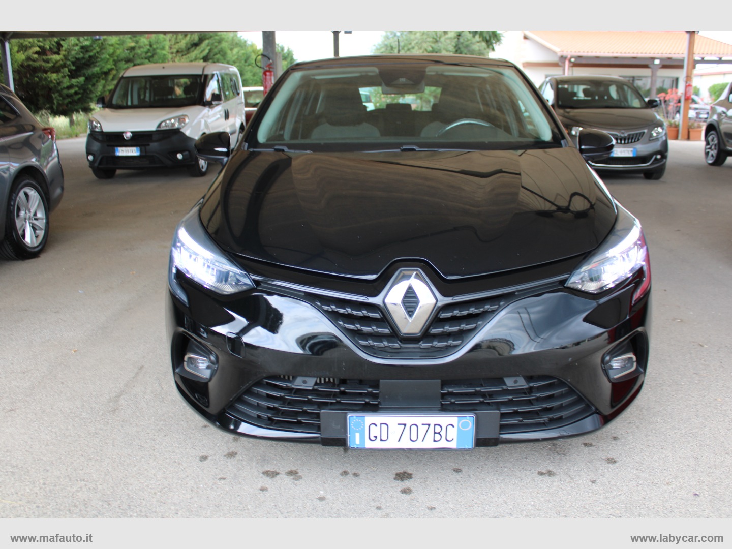 RENAULT Clio
