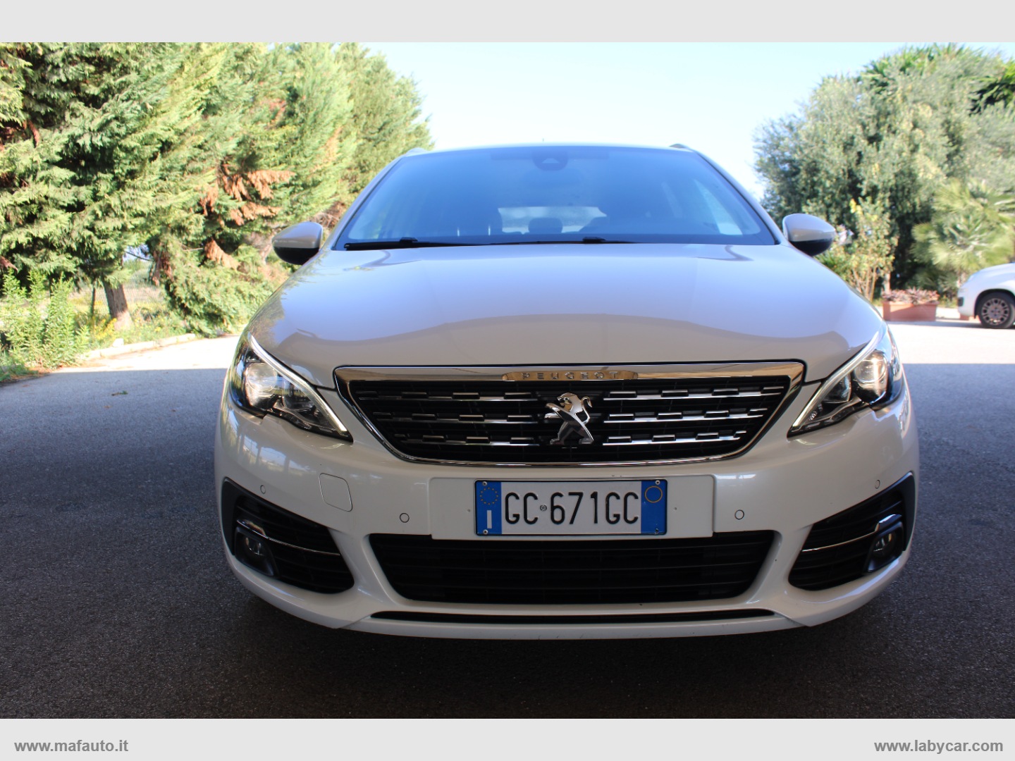 PEUGEOT 308