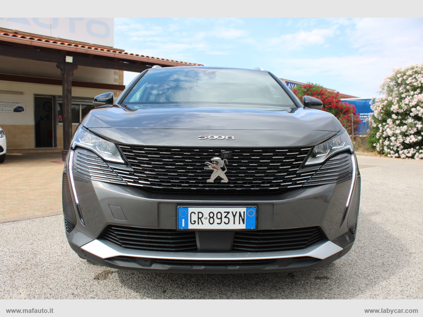 PEUGEOT 5008