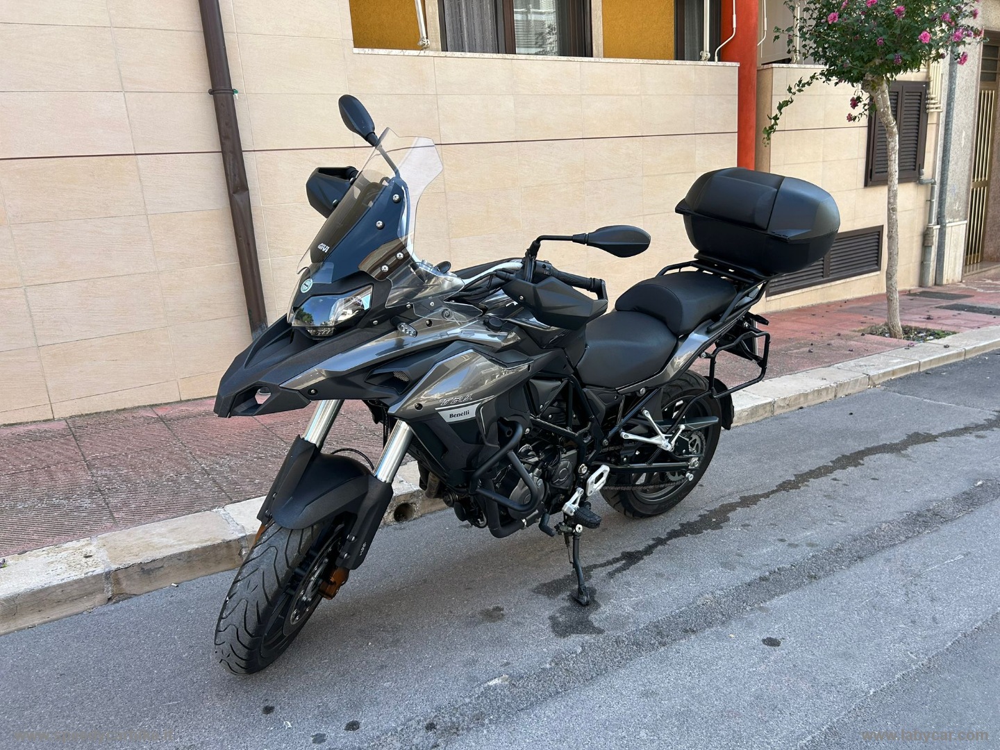 BENELLI 