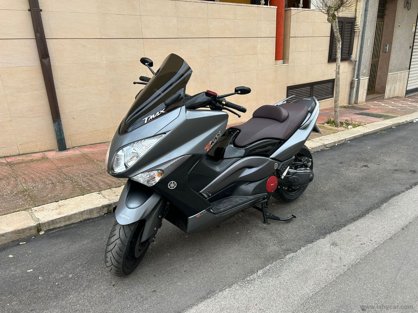 YAMAHA 