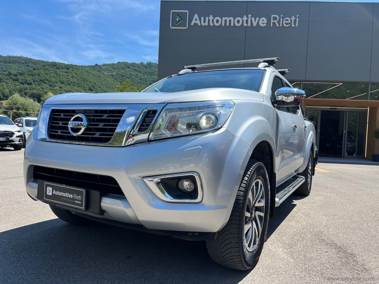 NISSAN Navara