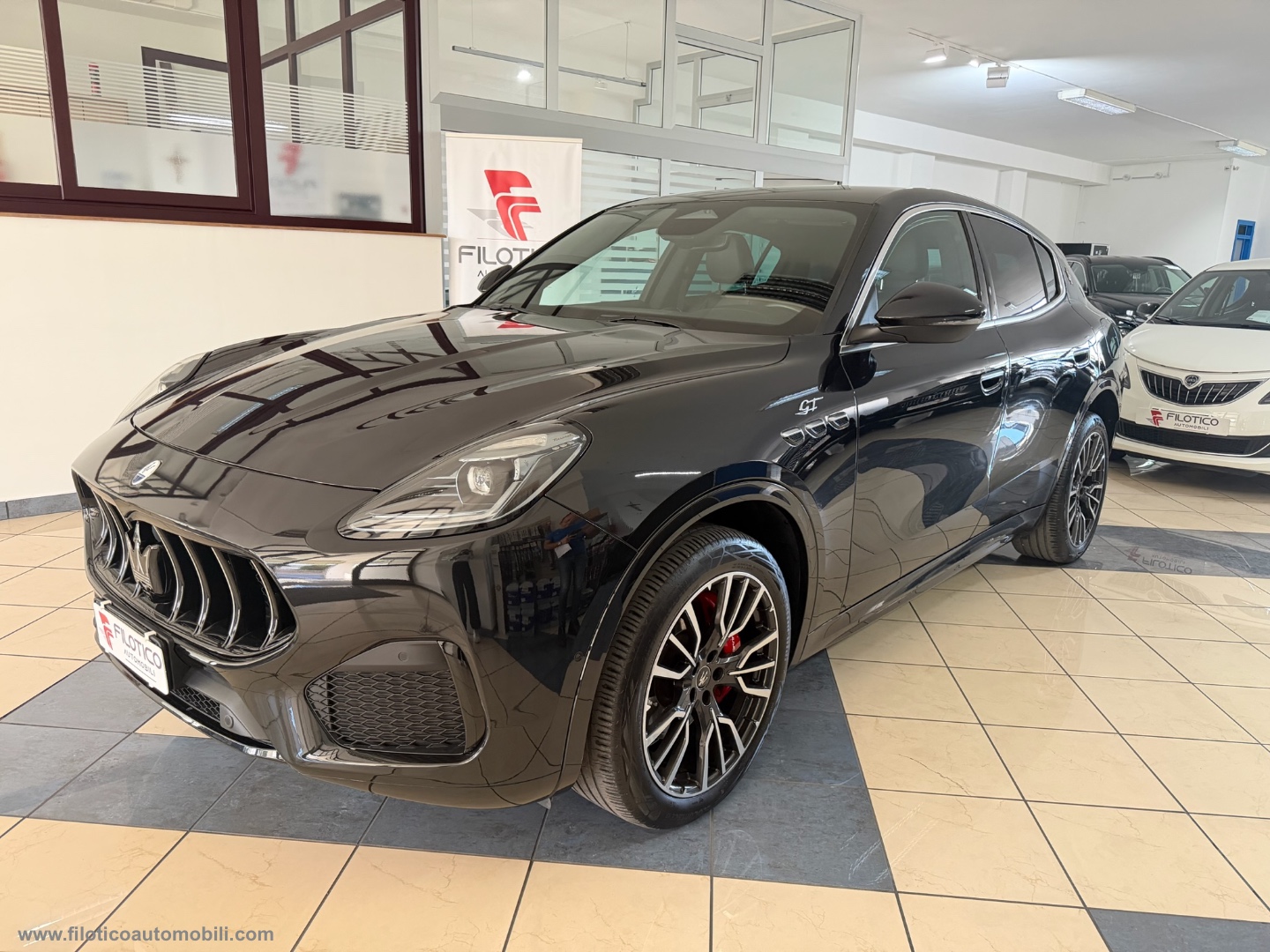 MASERATI Grecale