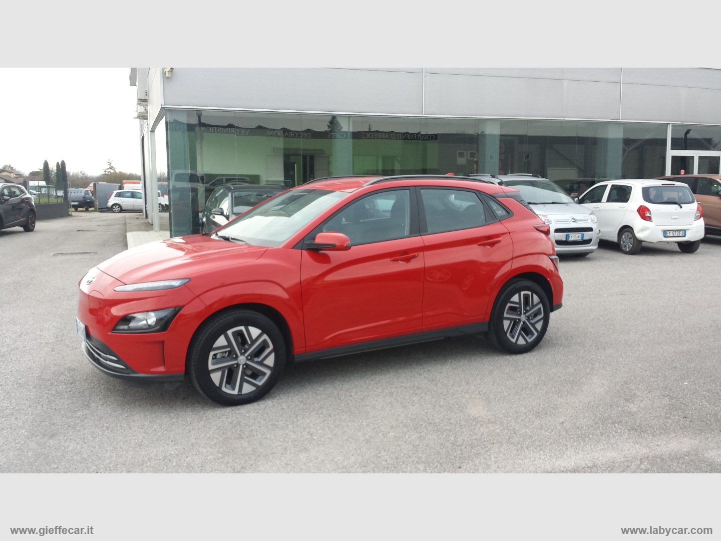 HYUNDAI Kona