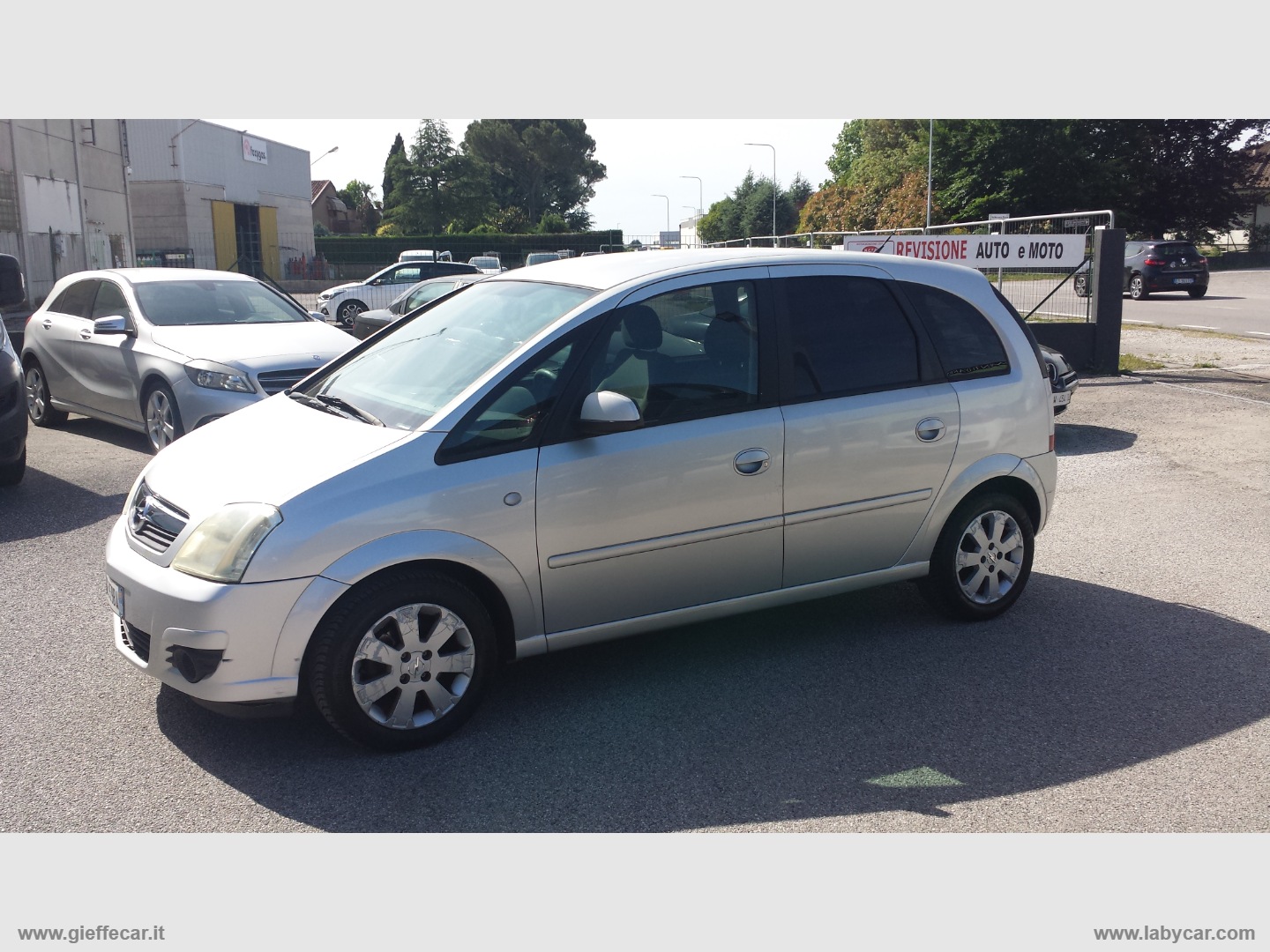Meriva 1.4 Enjoy                                                        