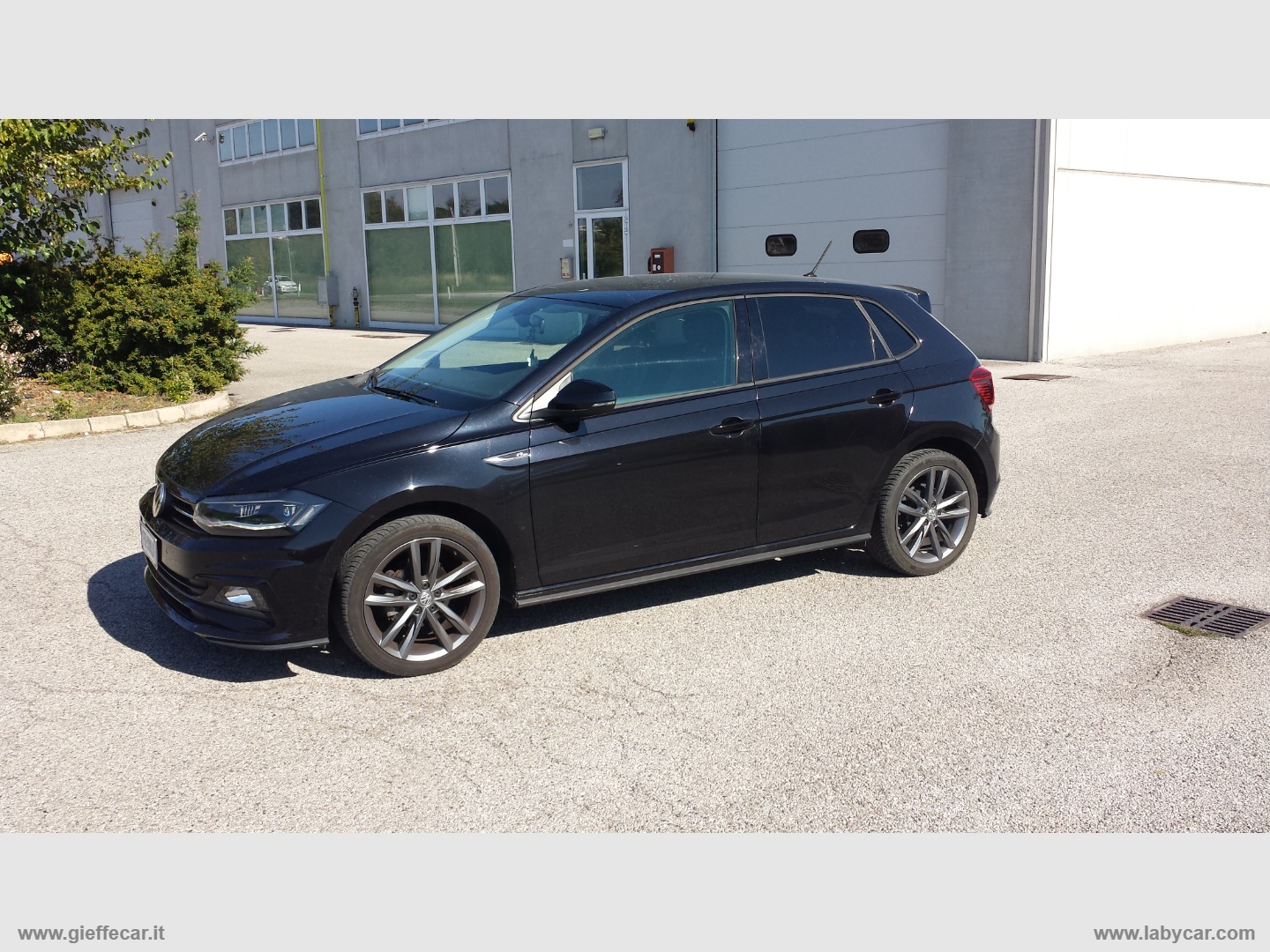 VOLKSWAGEN Polo