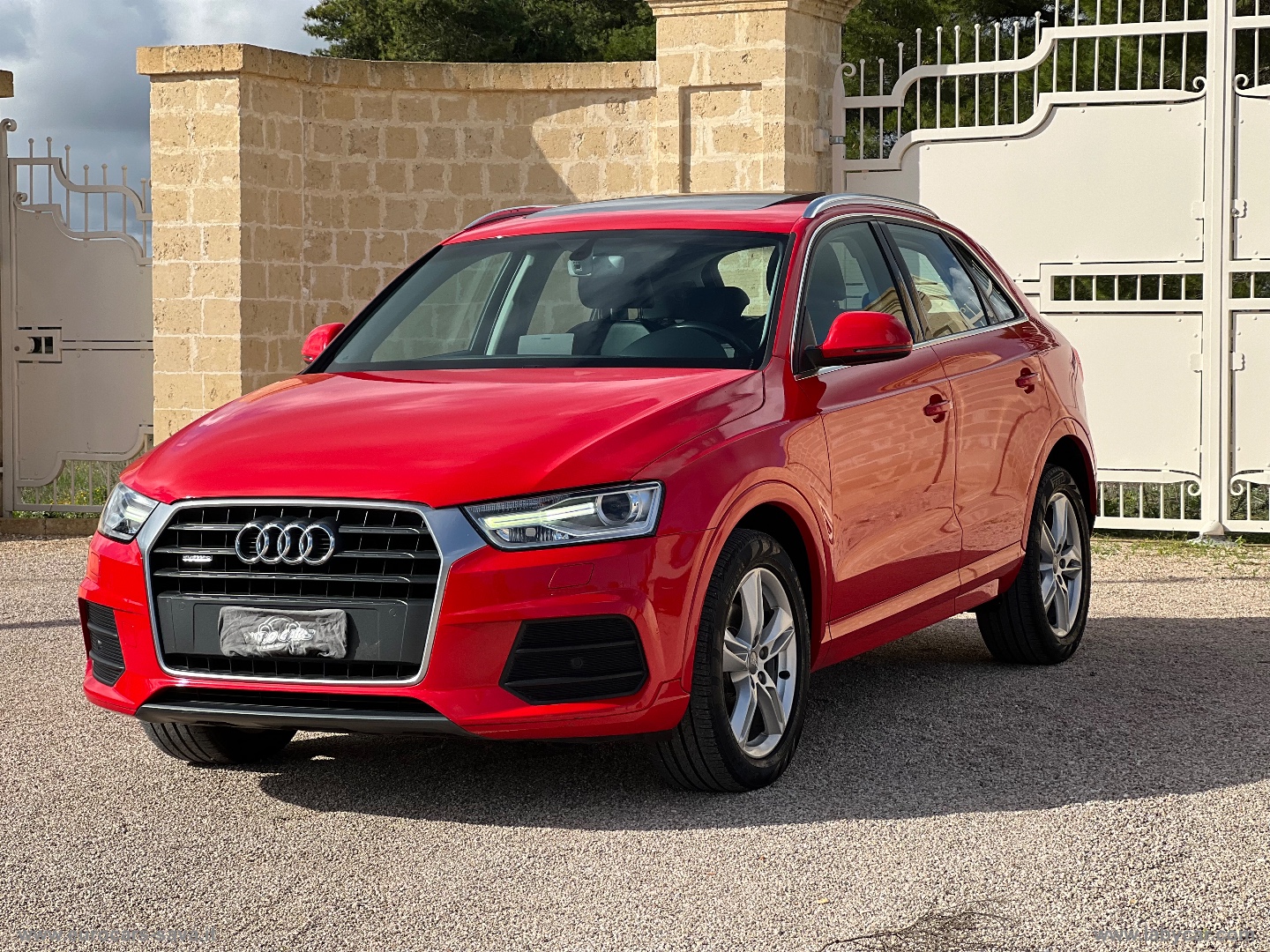 AUDI Q3
