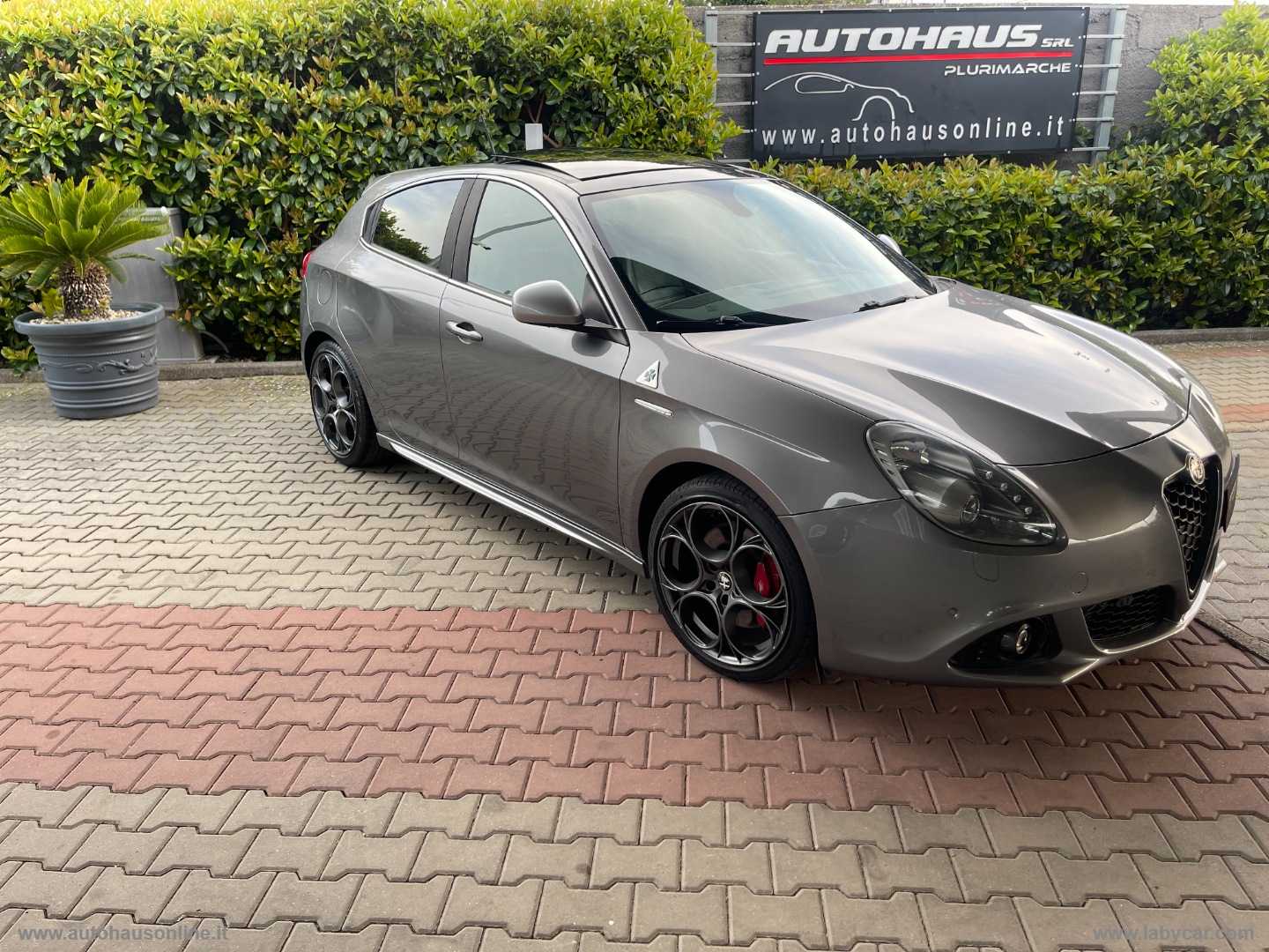Giulietta 1750 TBi Quadrifoglio Verde                                                        