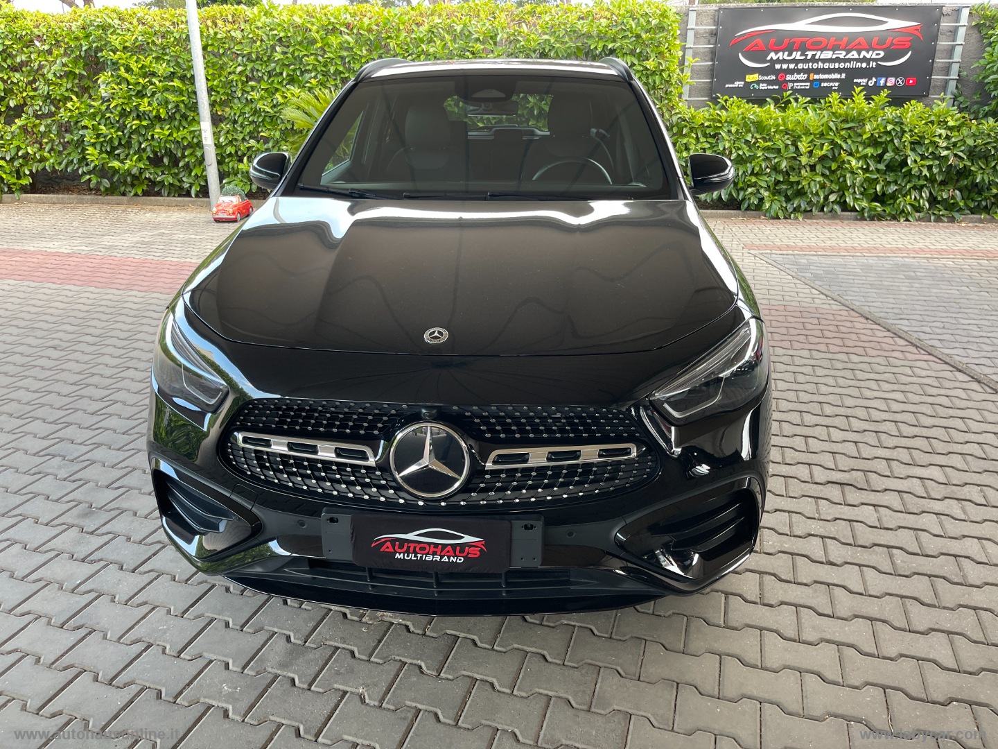 MERCEDES-BENZ GLA 200 d Automatic 4Matic AMG Line Pr. 