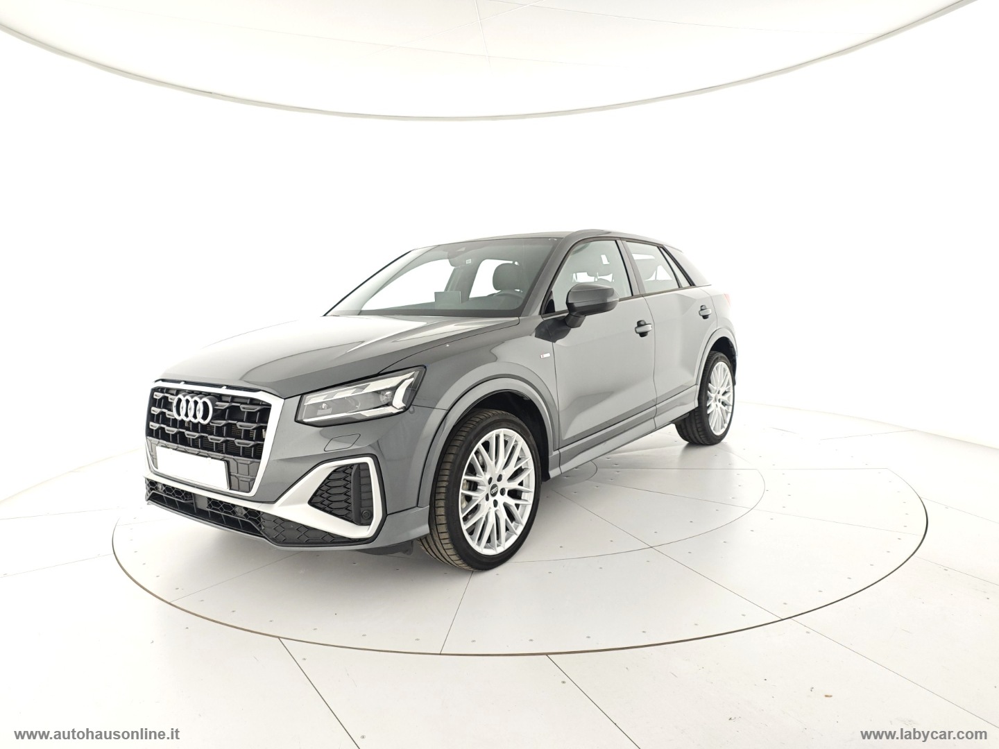 AUDI Q2