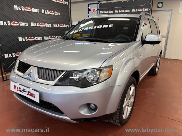 Outlander 2.2 DI-D 4WD Instyle 7p.                                                        