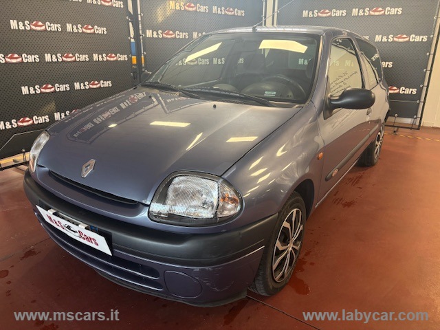 RENAULT Clio