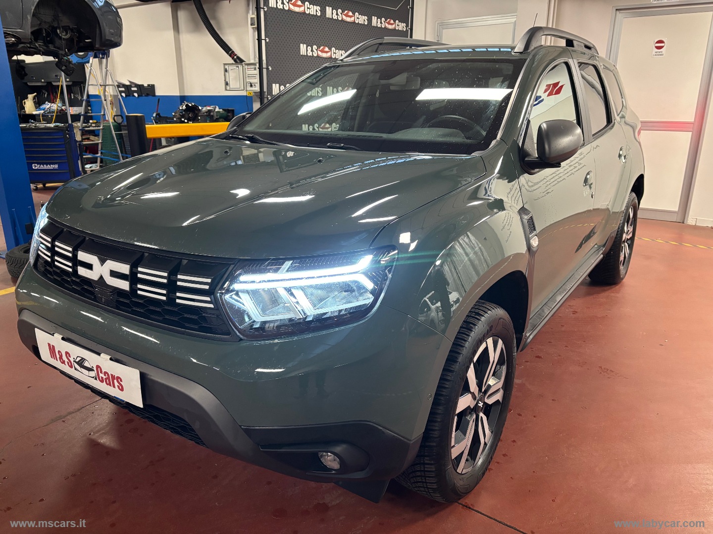 DACIA Duster