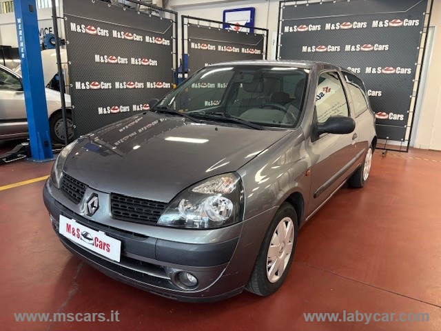 RENAULT Clio
