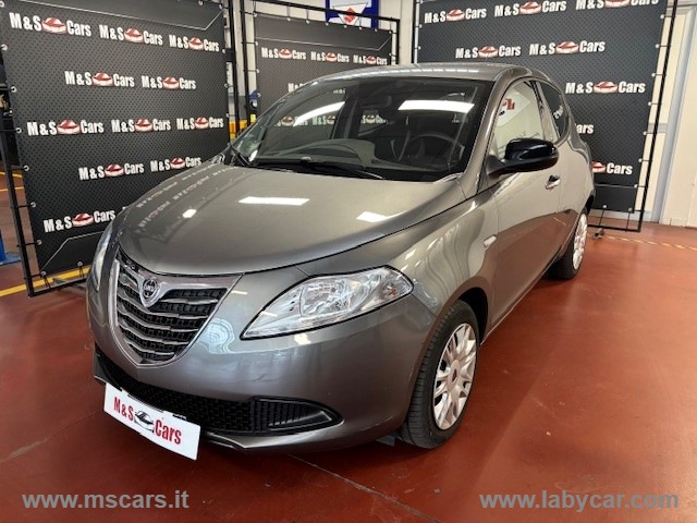 Ypsilon 1.2 69 CV 5p. GPL Ecochic Silver