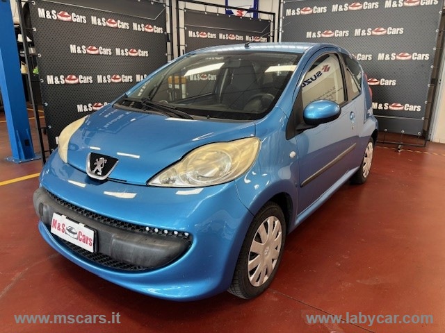 PEUGEOT 107