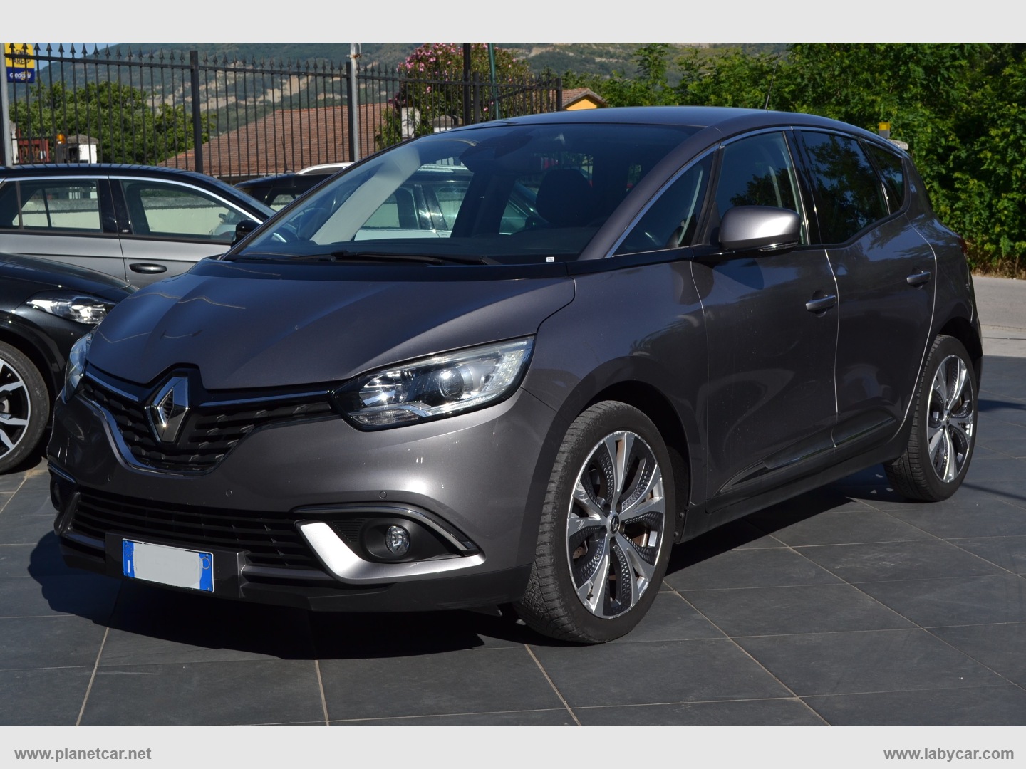 RENAULT Scénic