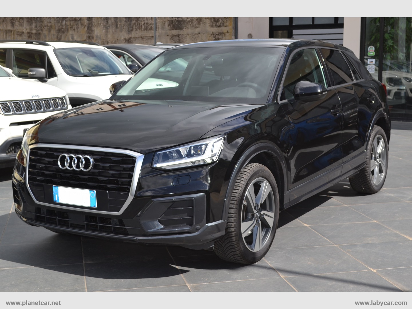 AUDI Q2