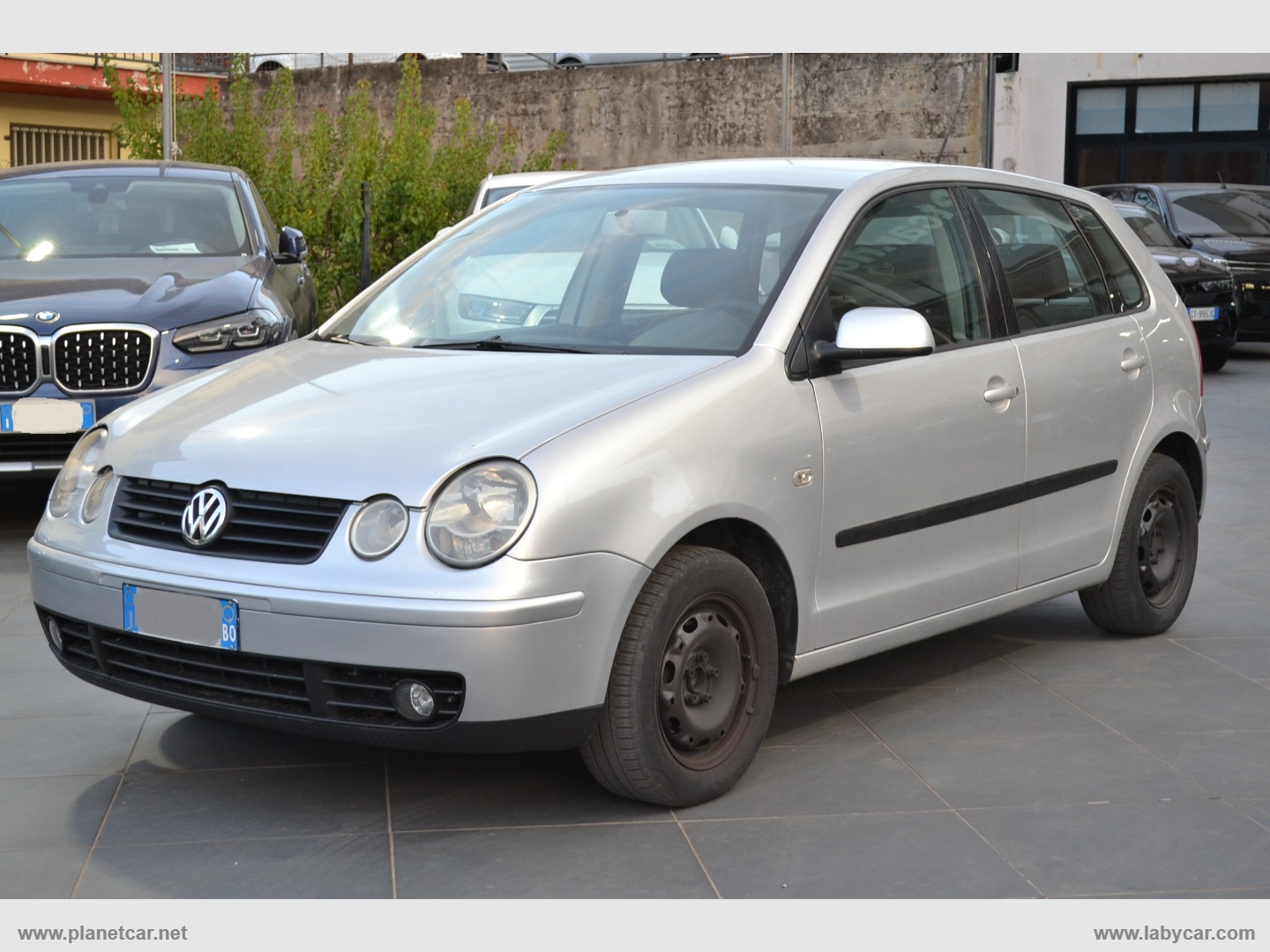 VOLKSWAGEN Polo