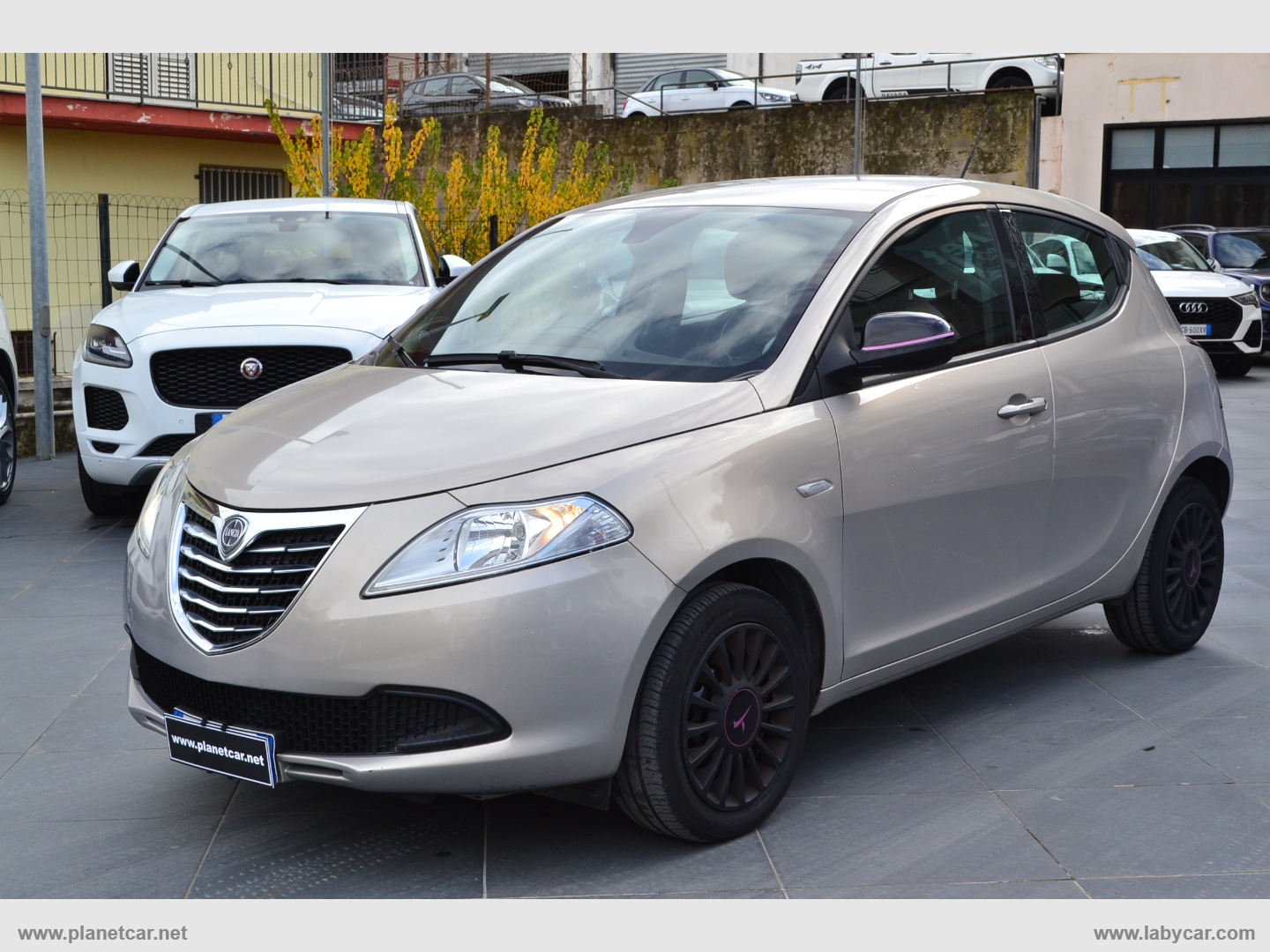 LANCIA Ypsilon