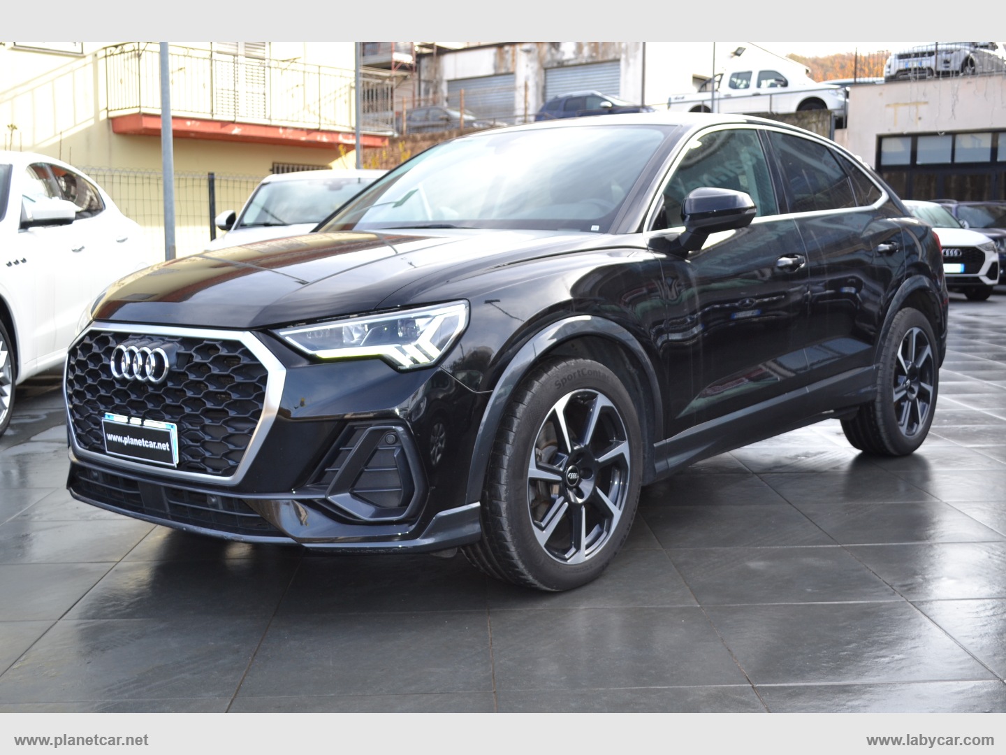 AUDI Q3