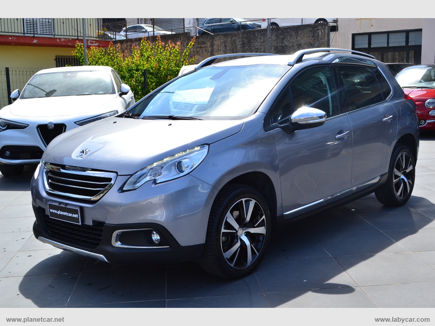 PEUGEOT 2008