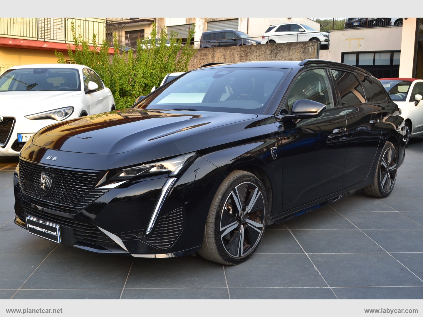 PEUGEOT 308