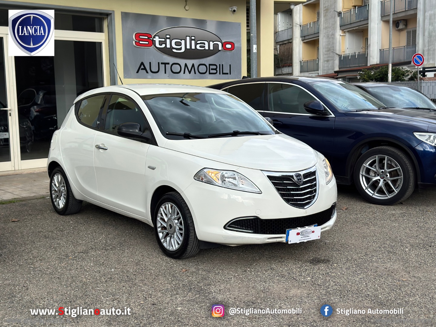 LANCIA Ypsilon