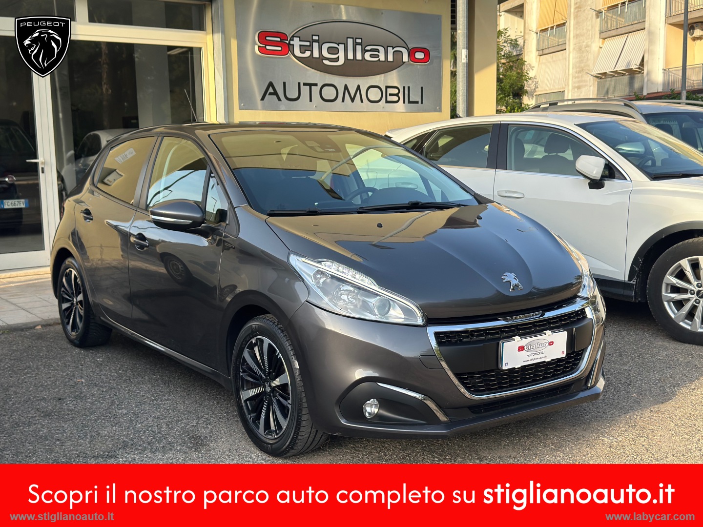 PEUGEOT 208