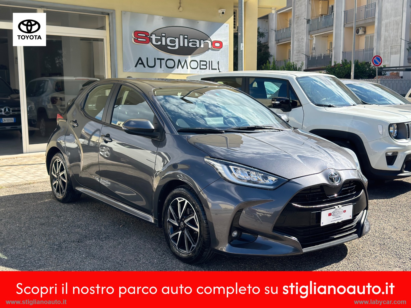 TOYOTA Yaris
