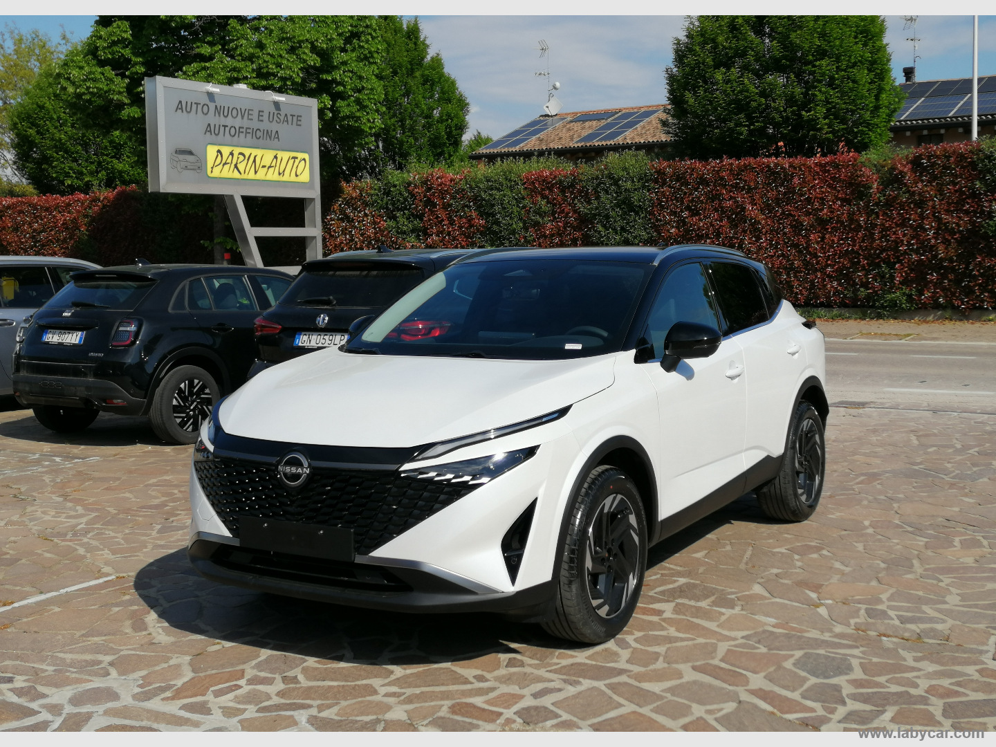 NISSAN Altri Modelli