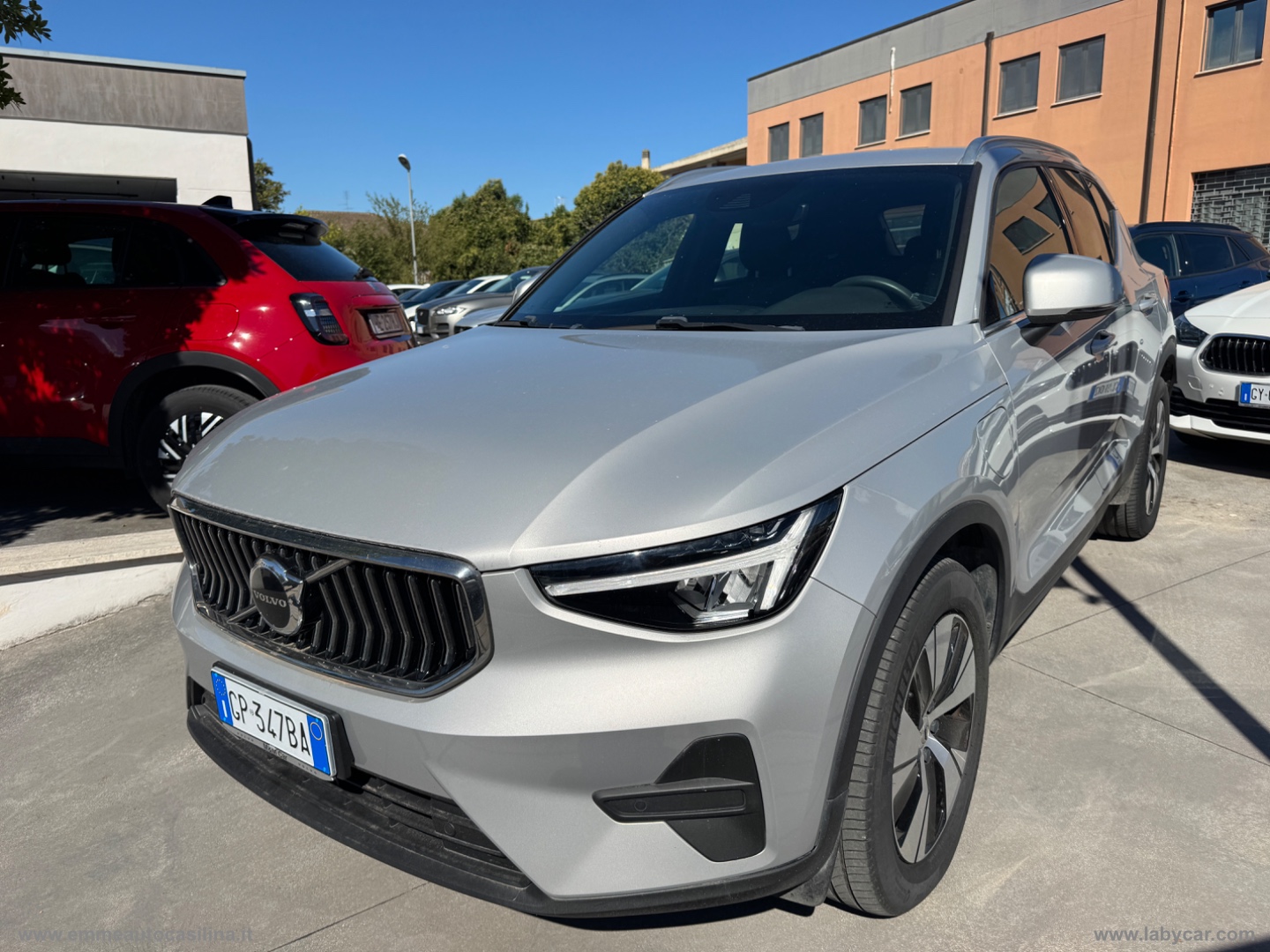 VOLVO XC40