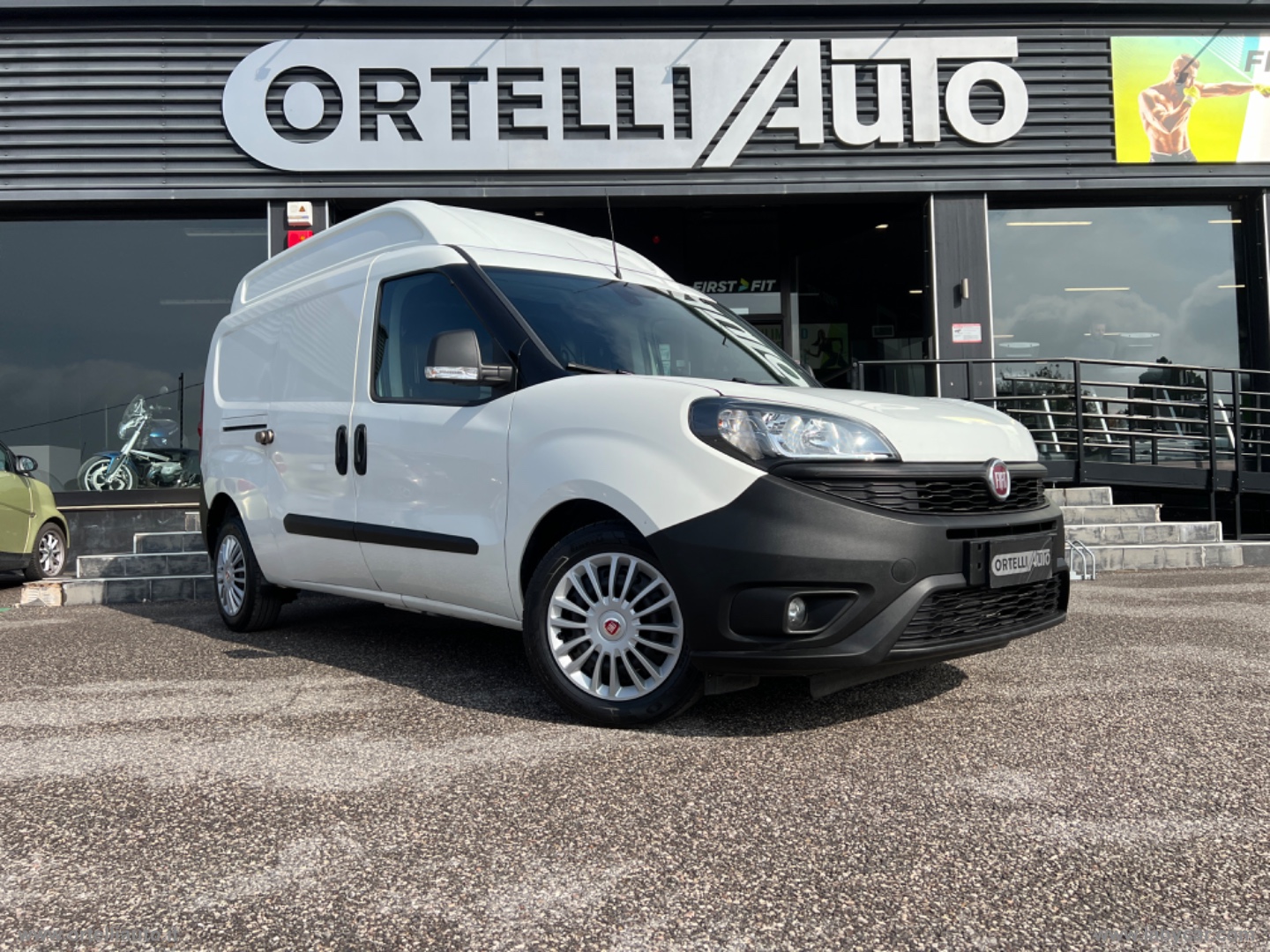 DoblÃ² 1.6 MJT 105 PL-TA Cargo MaxiXL Bus + IVA                                                  