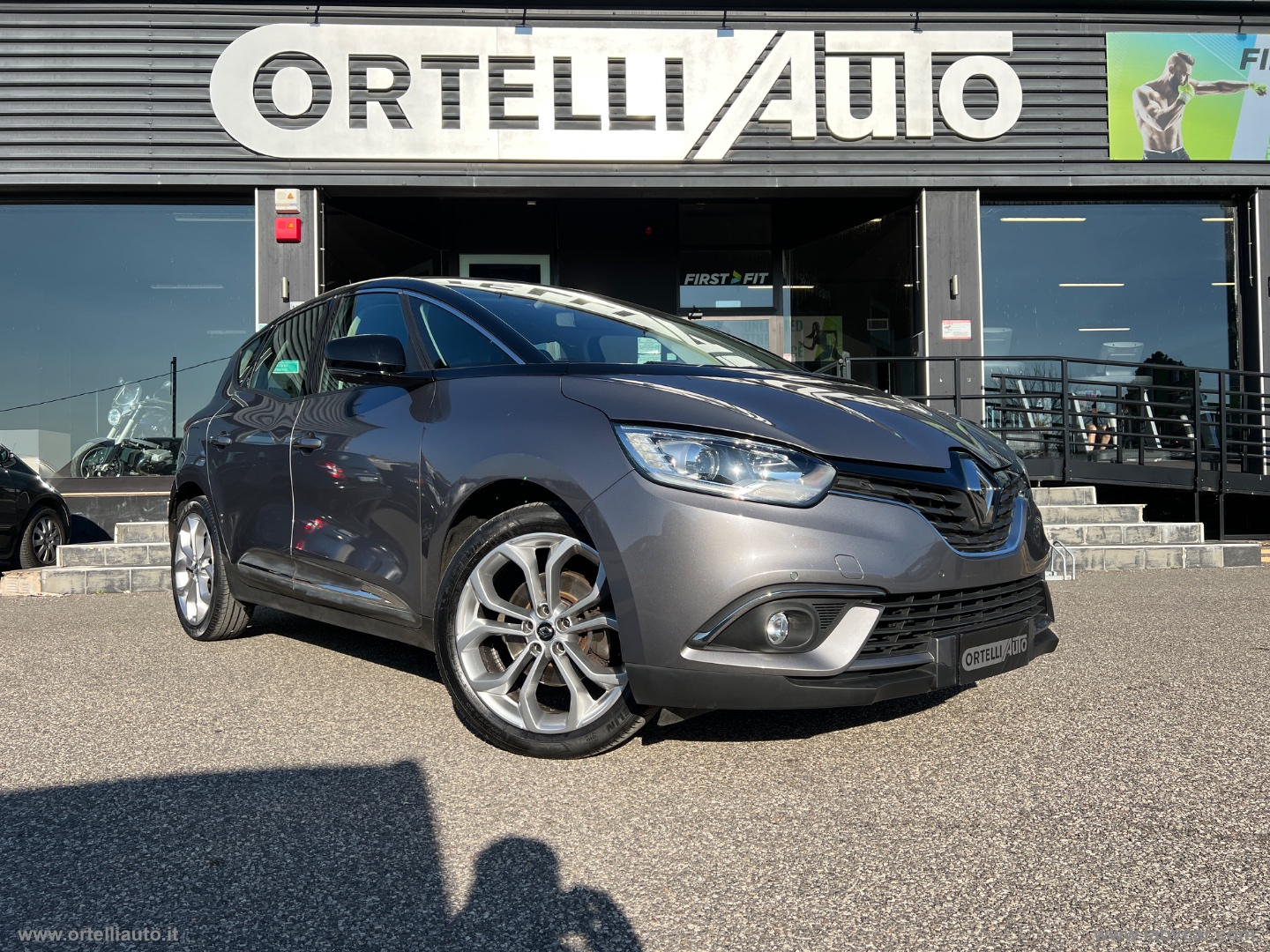 RENAULT Scénic
