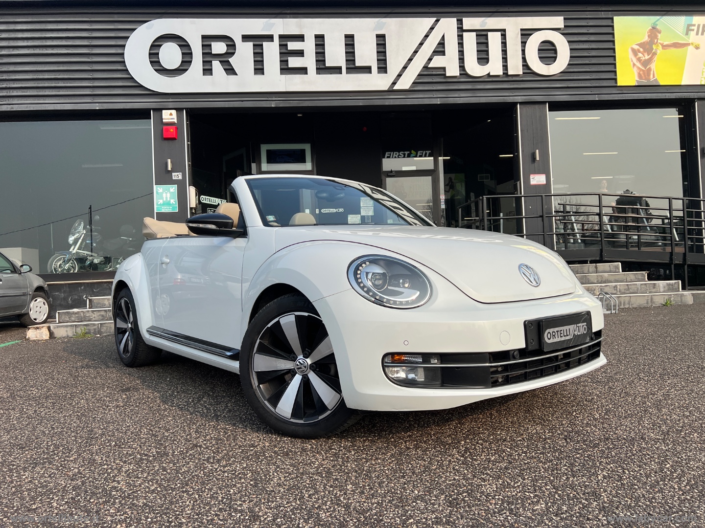 VOLKSWAGEN Maggiolino