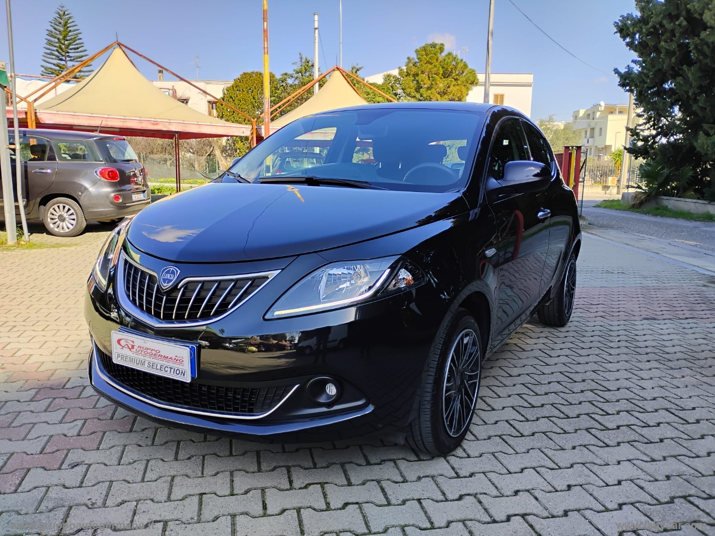 Ypsilon 1.0 FireFly 5p.S&S Hyb. Eco Gold                                                        
