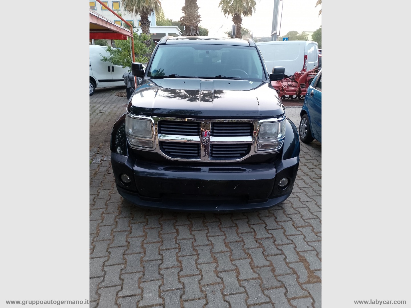 DODGE Nitro