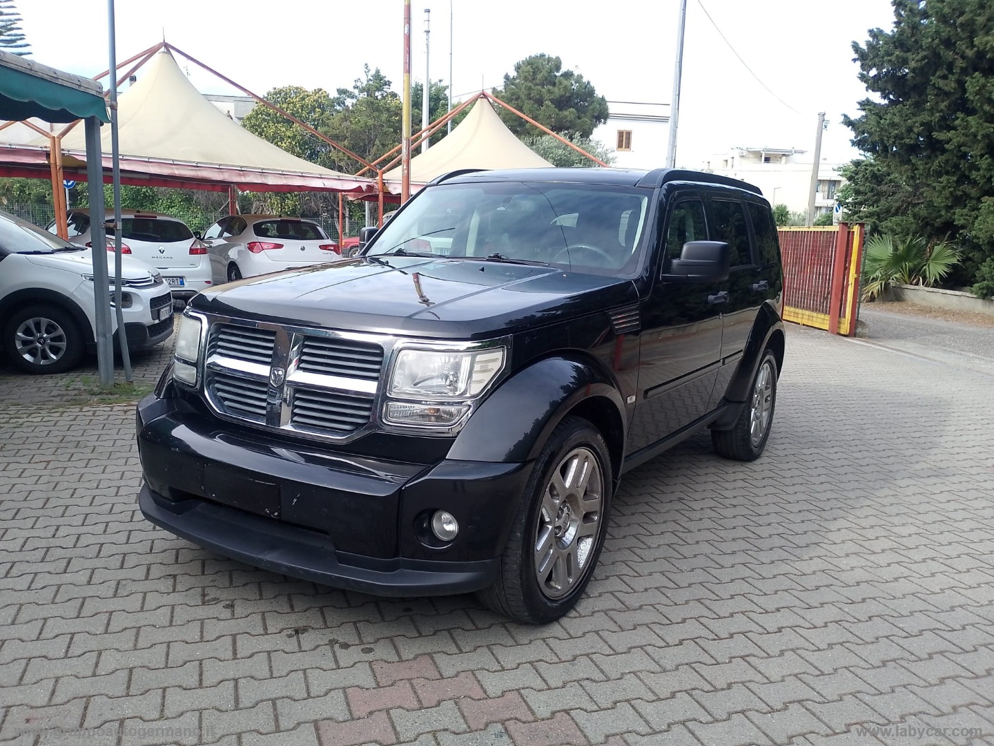 DODGE Nitro
