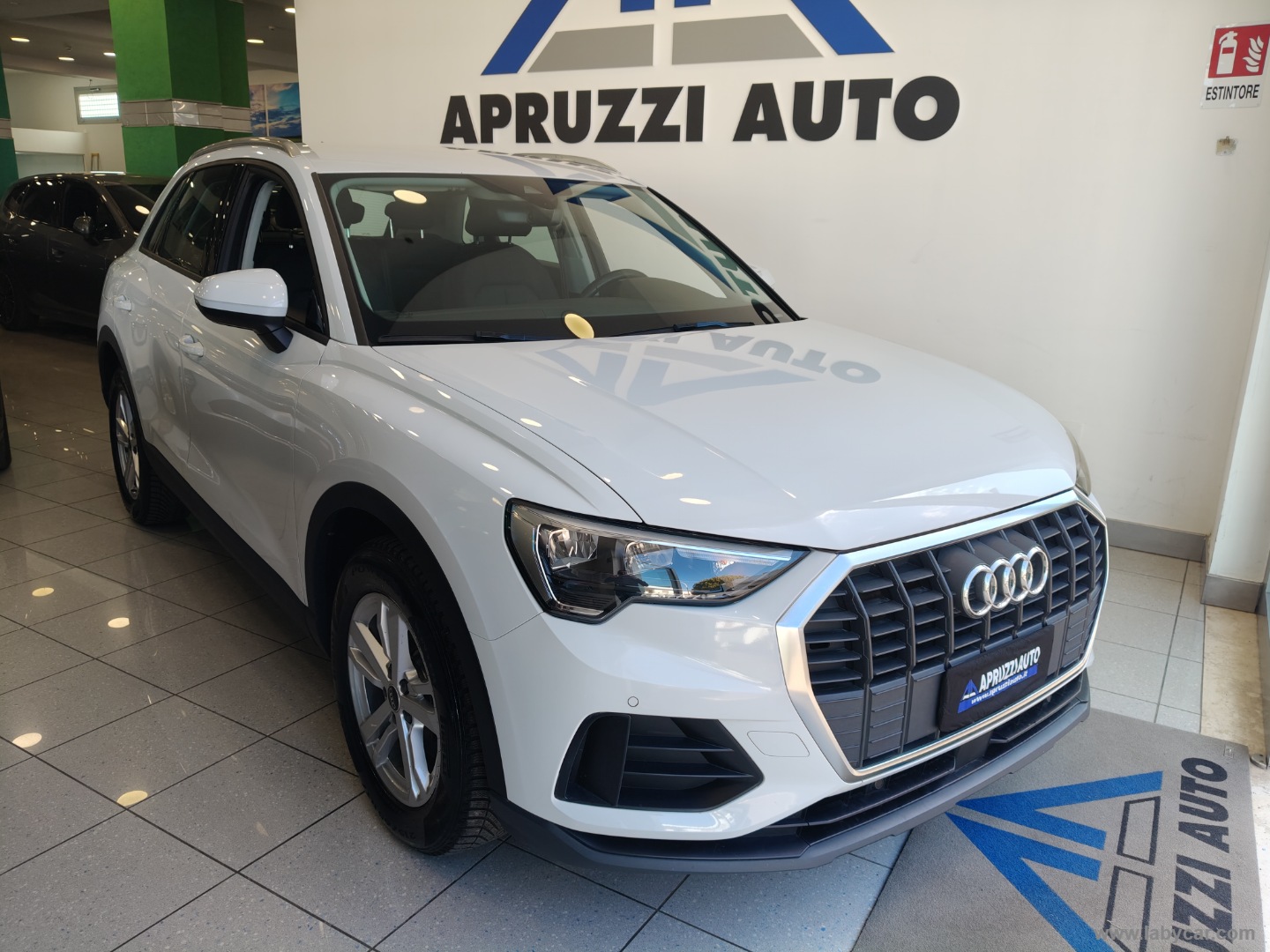 Q3 35 TDI S tronic                                                        