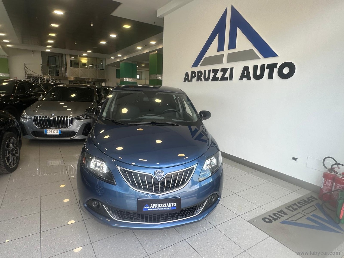 Ypsilon 1.0 FireFly 5p.S&S Hyb. Platino                                                        