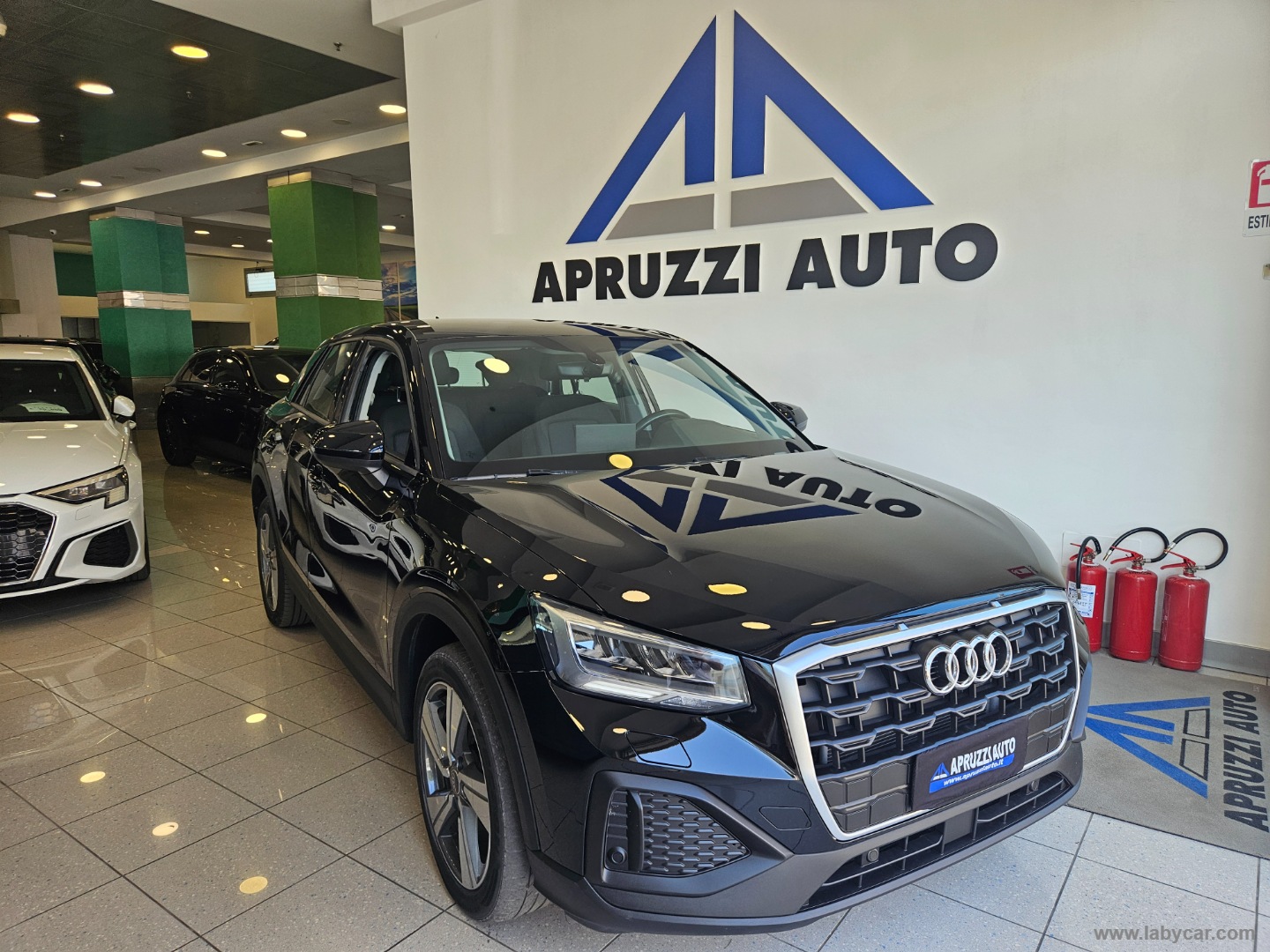 AUDI Q2 30 TDI S tronic Business                                                        