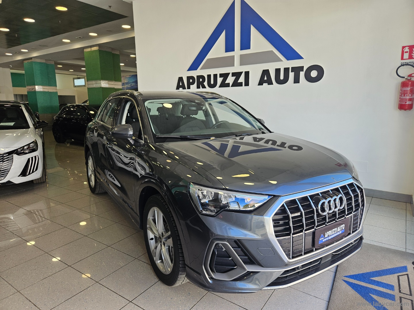 AUDI Q3